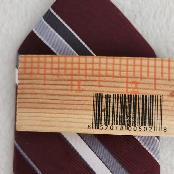Vintage Wemblon II By Wembley Wash and wear Men's Tie 2.5"x54" Burgundy/Silver - Picture 5 of 6